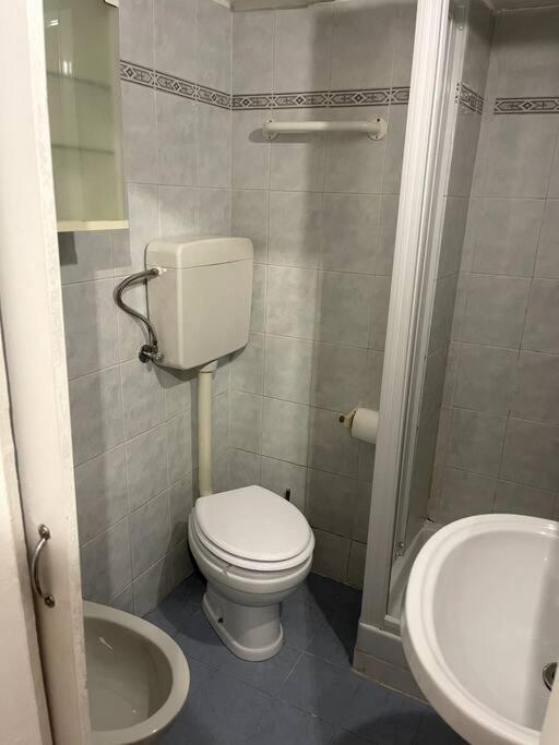 Ridi Che Ti Passa In Vico Lavagna Apartman Genova Kültér fotó