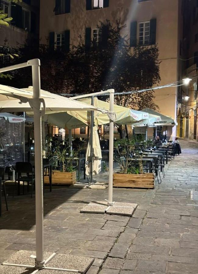 Ridi Che Ti Passa In Vico Lavagna Apartman Genova Kültér fotó